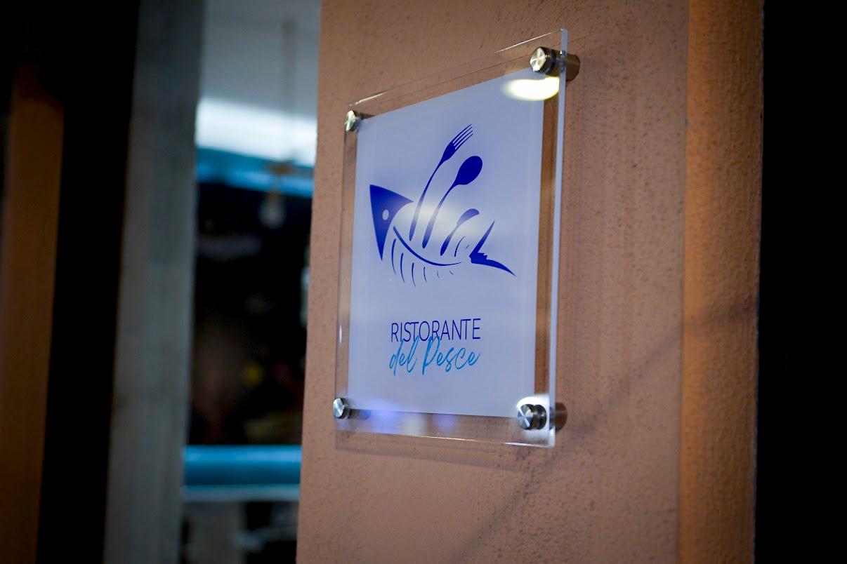 Insegna del Ristorante del Pesce a Genzano